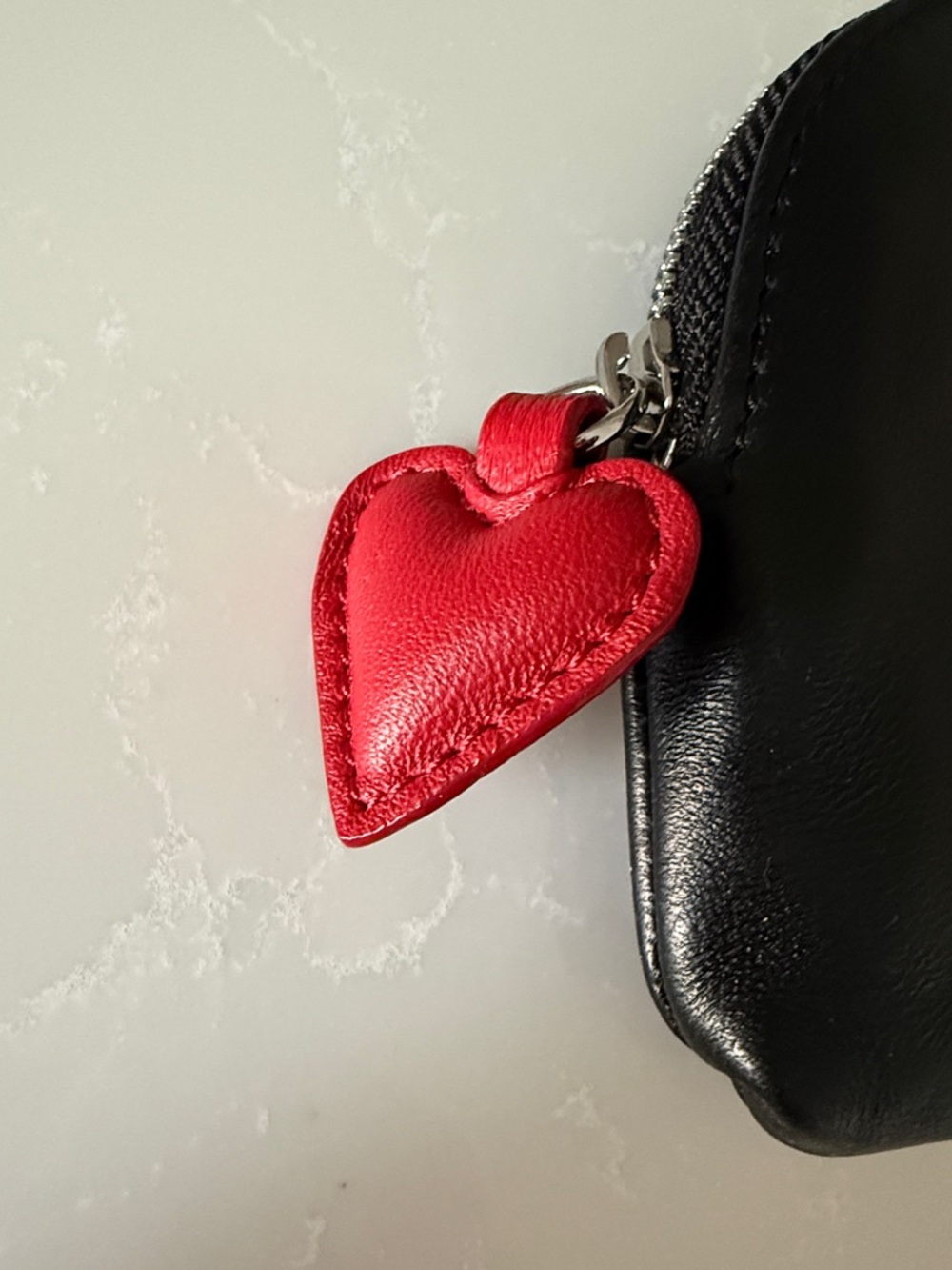 NWOT MZ Wallace Leather Petey with Heart Charm - Picture 6 of 7